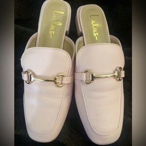 Lulu’s soft pink mules, gently worn, size 10, beautiful pink color, comfortable